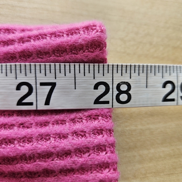 Andree By Unit Waffle Knit Reverse Stitching Pink Med Top Oversized V-Neck NWT - Picture 11 of 14